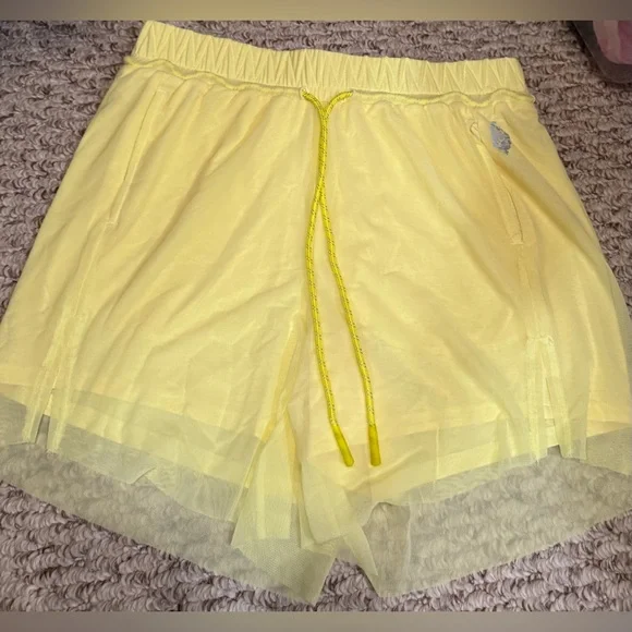 NWOT Free People FP Movement Double Vision Long Shorts - sour citrus yellow - XS - Picture 6 of 7